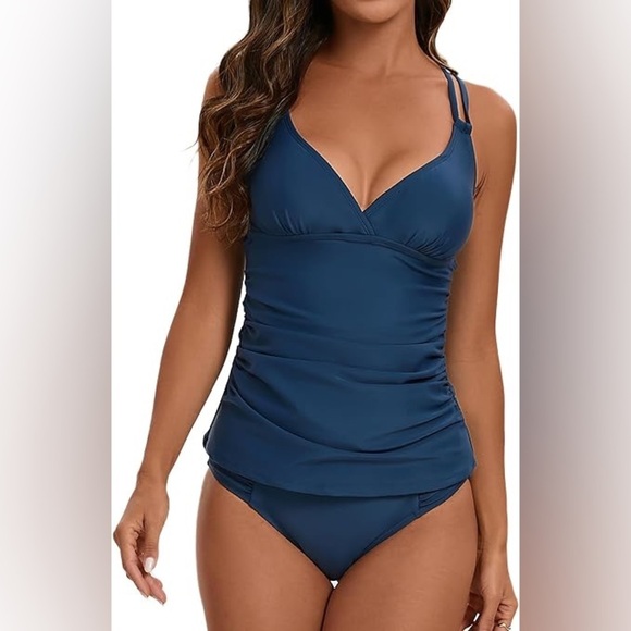 Cupshe Other - Cupshe Women's Scalloped Halter Tankini Navy Swimsuit NWT Size S